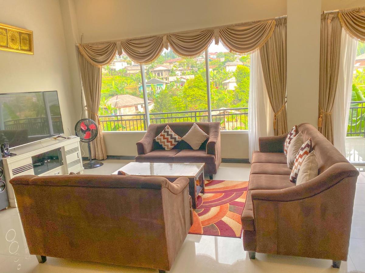 Villa Andalus 3 ปุนจัก ภายนอก รูปภาพ